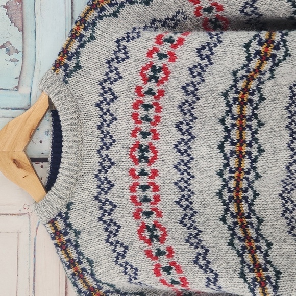 Vintage Authentic Issue Wool Blend Sweater - Picture 2 of 7